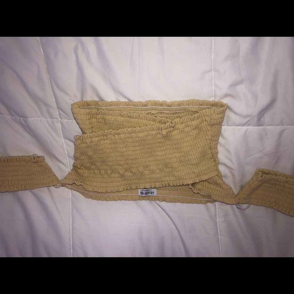 Fashion Nova crop top - Picture 3 of 3